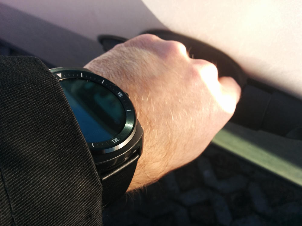 LG_G_watch_R_android_wear_13_1