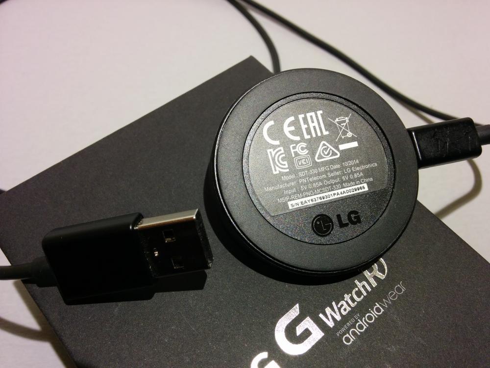 LG_G_watch_R_ladowarka_pasek_3
