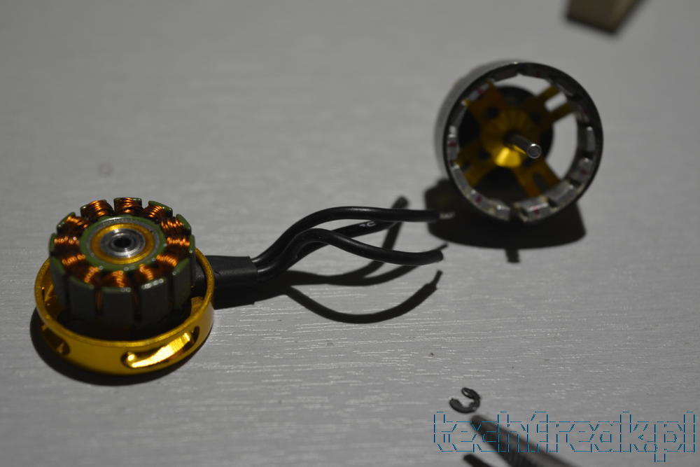 techfreak_ bearing_replace_DYS_BE_1806_wymiana_lozyska.10