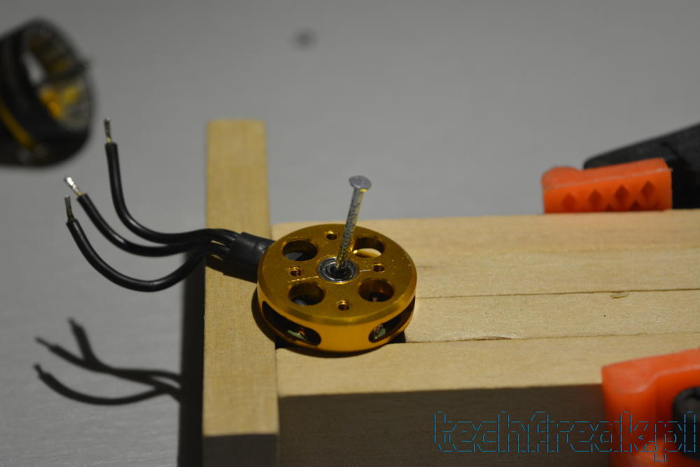 techfreak_ bearing_replace_DYS_BE_1806_wymiana_lozyska.14