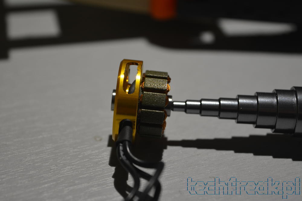 techfreak_ bearing_replace_DYS_BE_1806_wymiana_lozyska.26