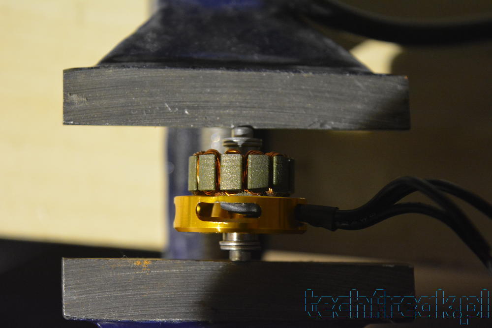 techfreak_ bearing_replace_DYS_BE_1806_wymiana_lozyska.30