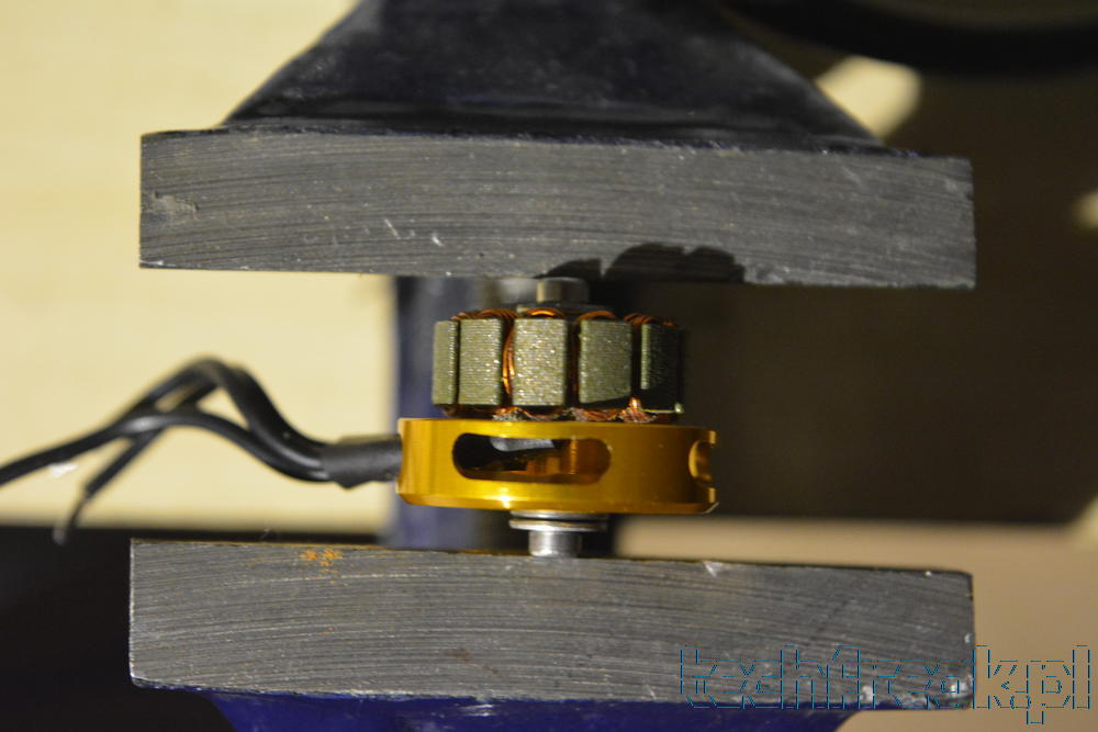 techfreak_ bearing_replace_DYS_BE_1806_wymiana_lozyska.31