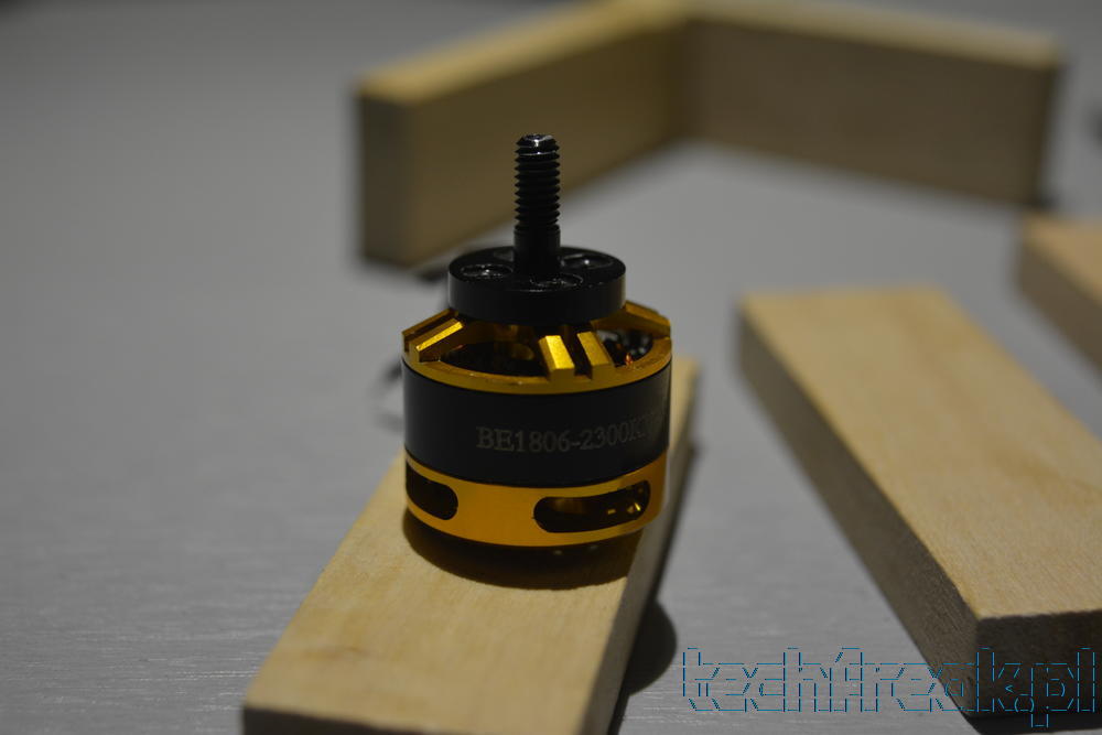 techfreak_ bearing_replace_DYS_BE_1806_wymiana_lozyska.6