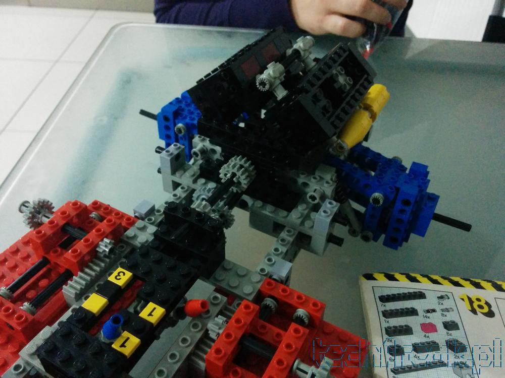 techfreak_lego_technic_test_car_8865_11