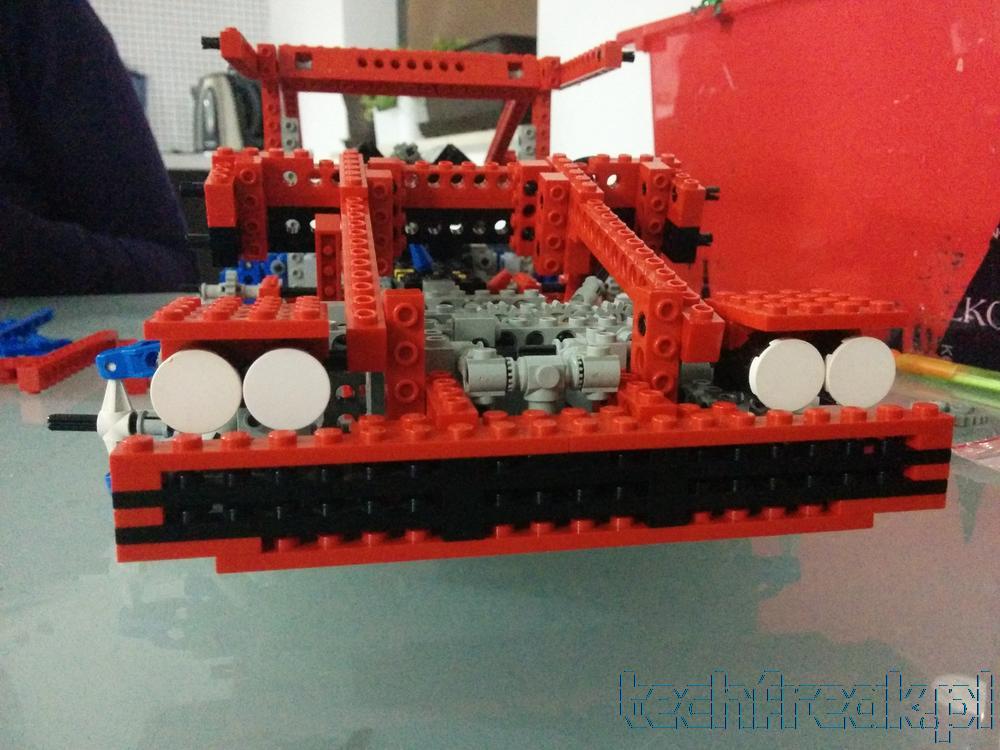 techfreak_lego_technic_test_car_8865_13