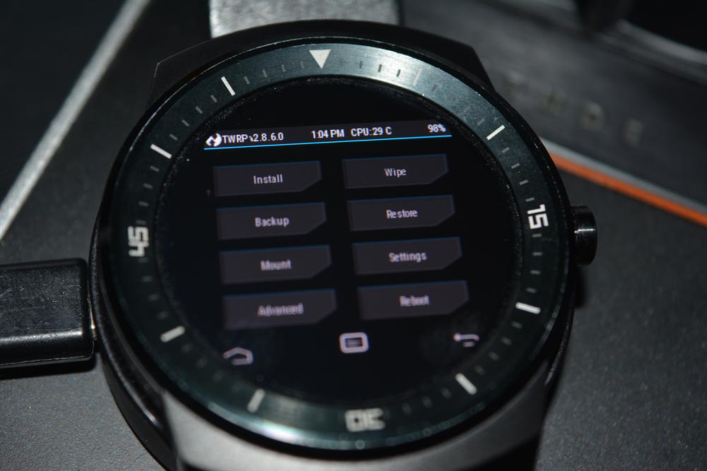 1_techfreak_lg_g_watch_r_wifi