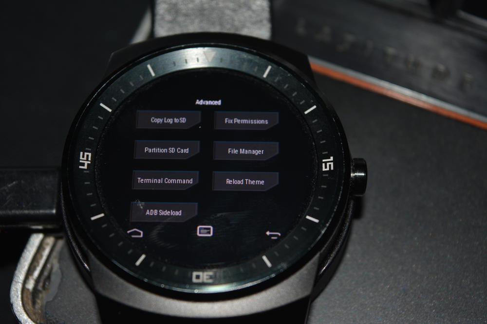 2_techfreak_lg_g_watch_r_wifi