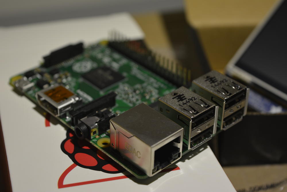 4_techfreak_raspberry_pi2_tft_2-8_lcd