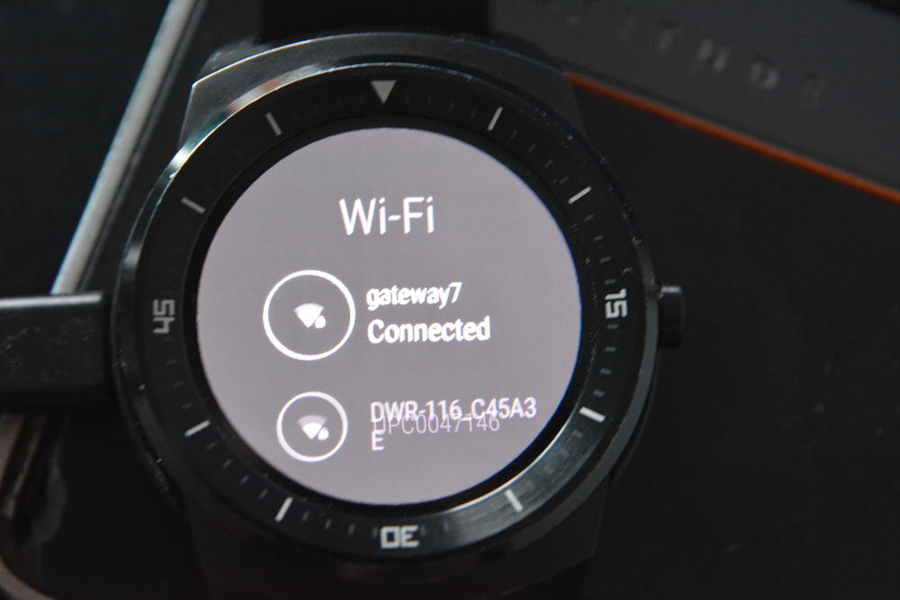 6_techfreak_lg_g_watch_r_wifi