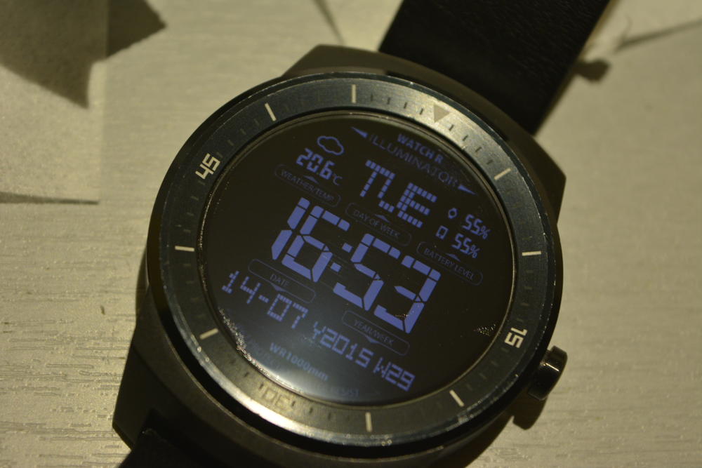 14_techfreak_LG_G_Watch_R_W110_Tempered_Glass_