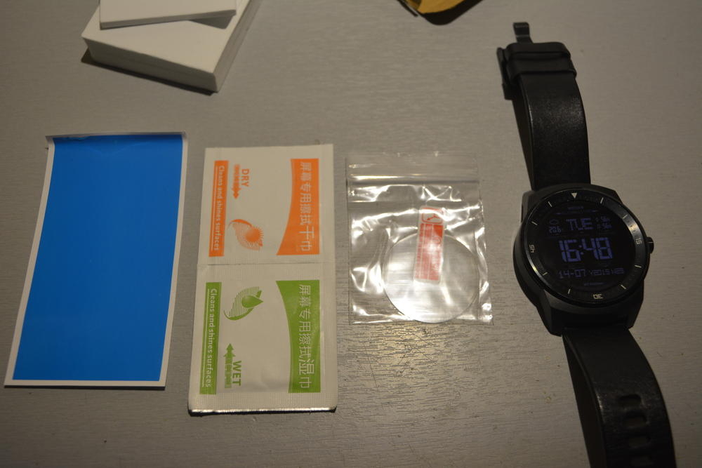 8_techfreak_LG_G_Watch_R_W110_Tempered_Glass_
