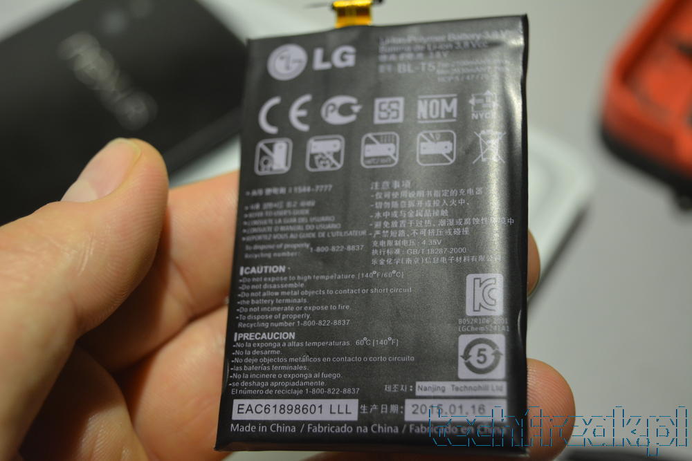 techfreak-lg-nexus-4-bateria-spuchla-pekla-obudowa-6