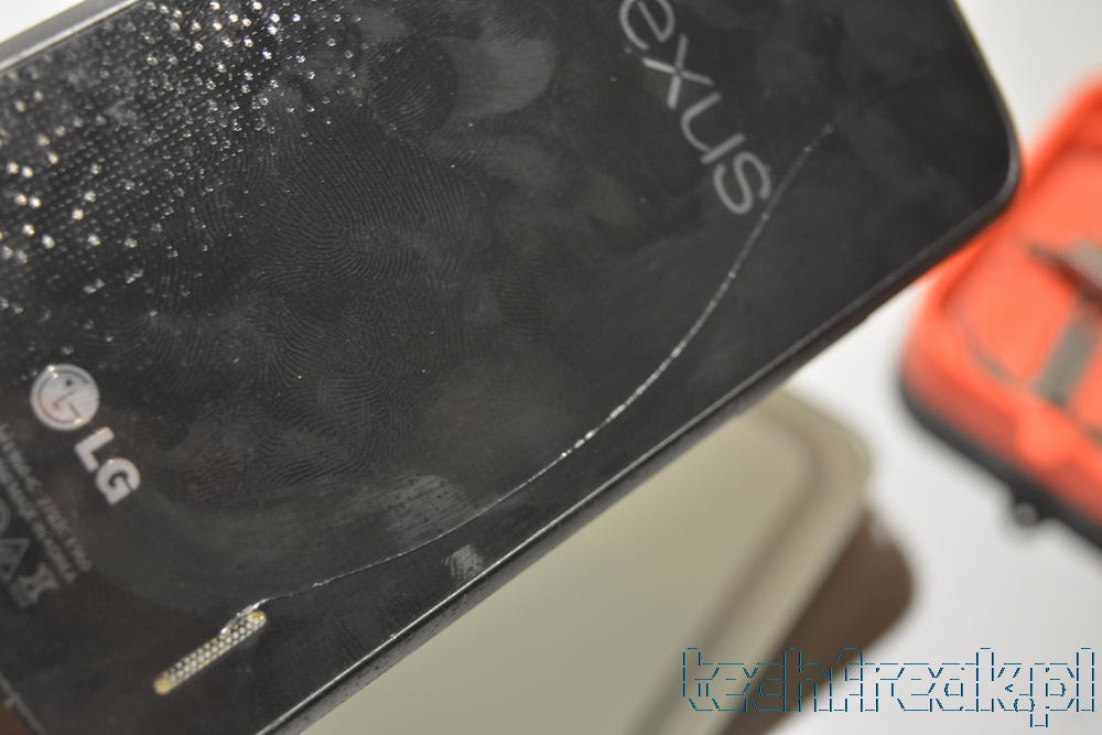 techfreak-lg-nexus-4-bateria-spuchla-pekla-obudowa-7