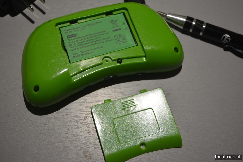 techfreakpl-hand-held-game-console-rs-8-24