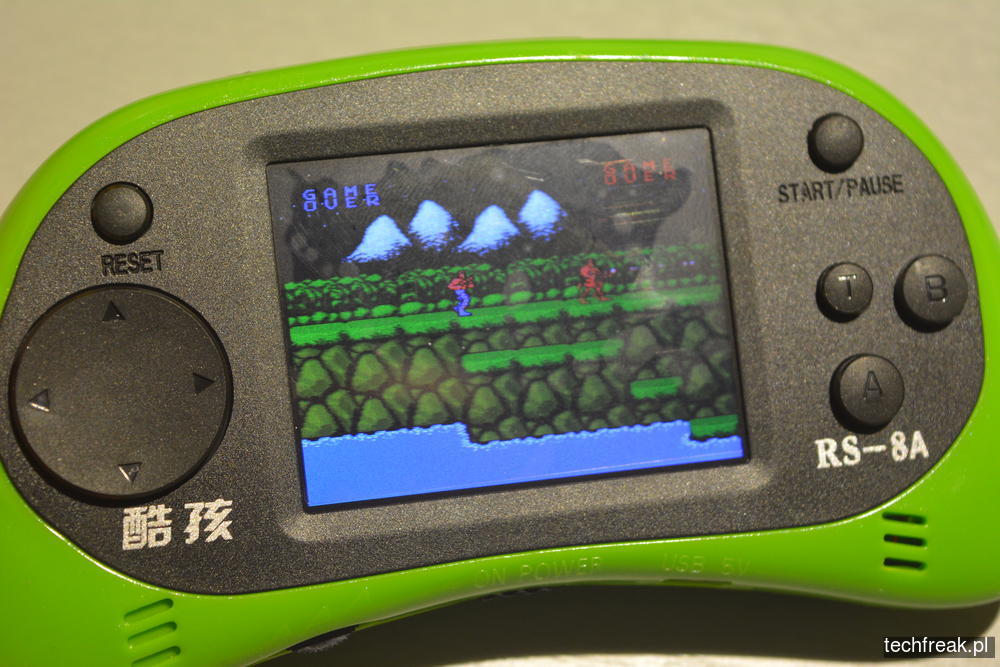 techfreakpl-hand-held-game-console-rs-8-38